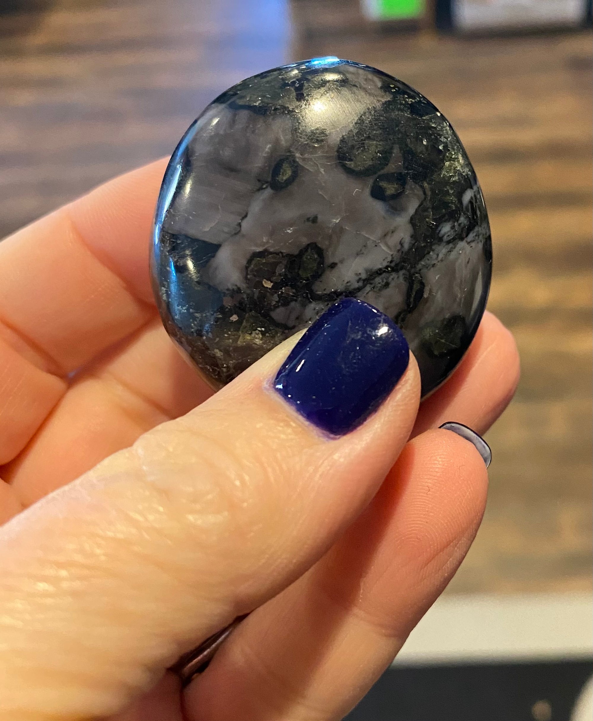 Indigo Gabro, Palm Stone