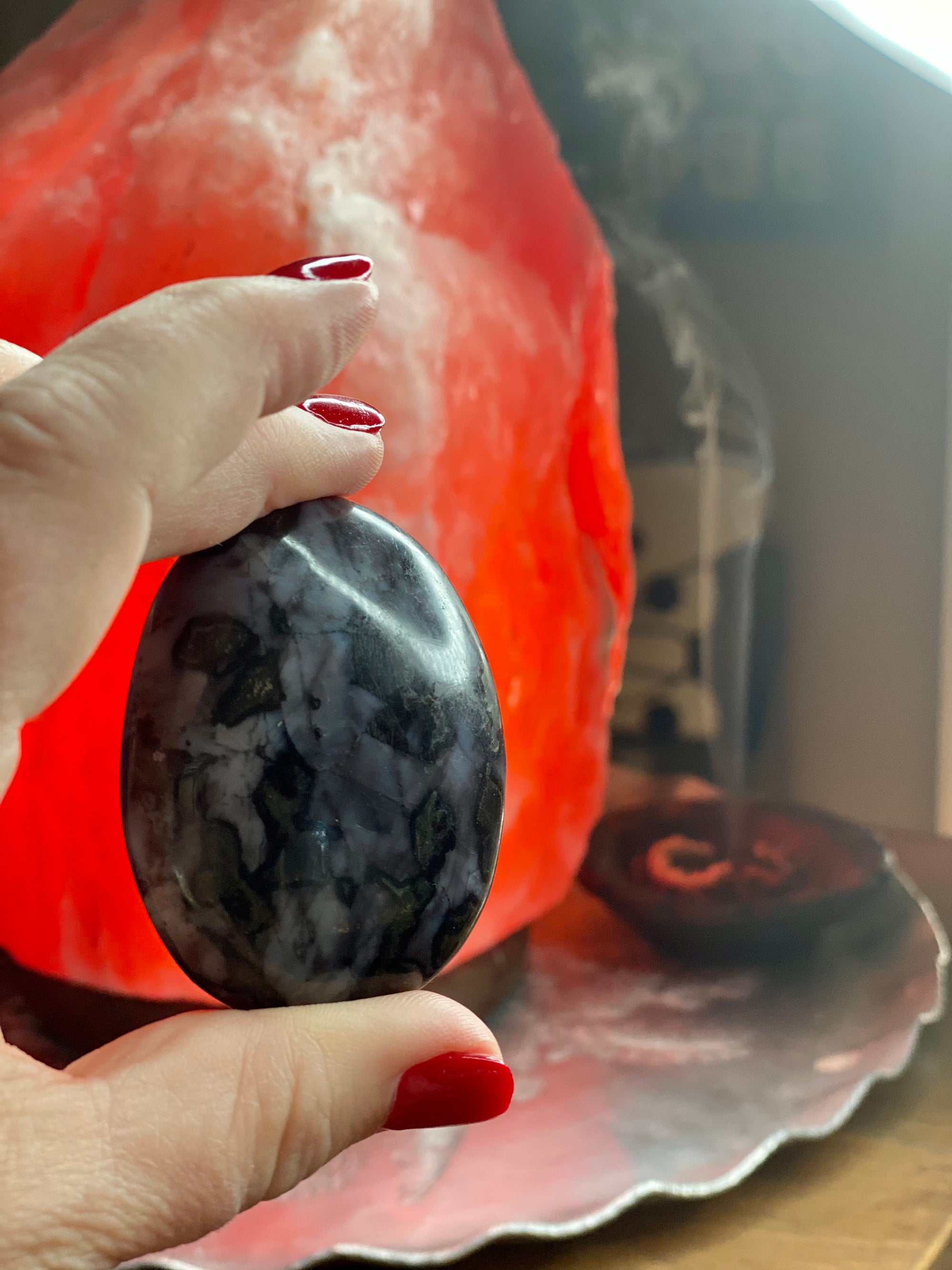 Indigo Gabro, Palm Stone