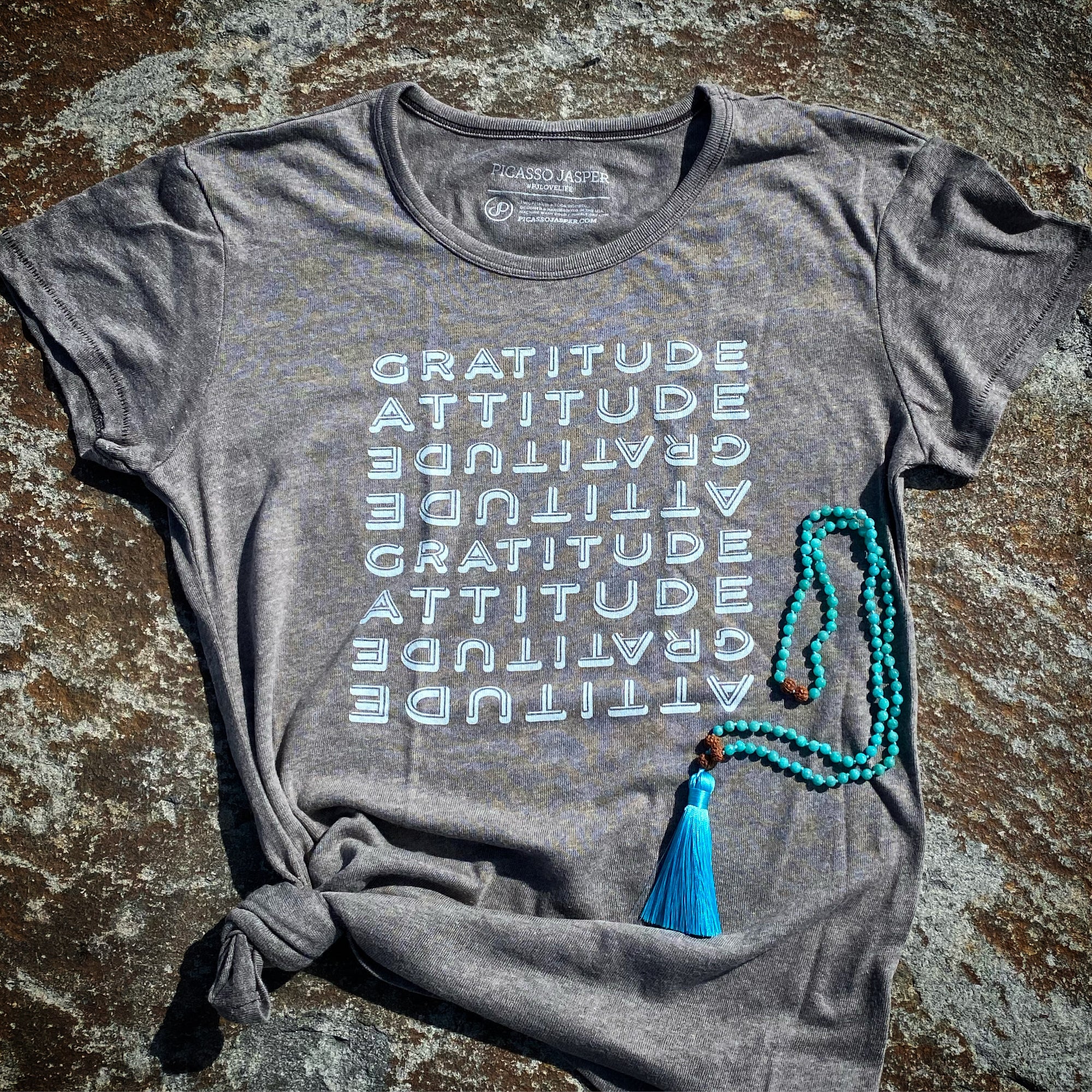Gratitude Attitude, Tee