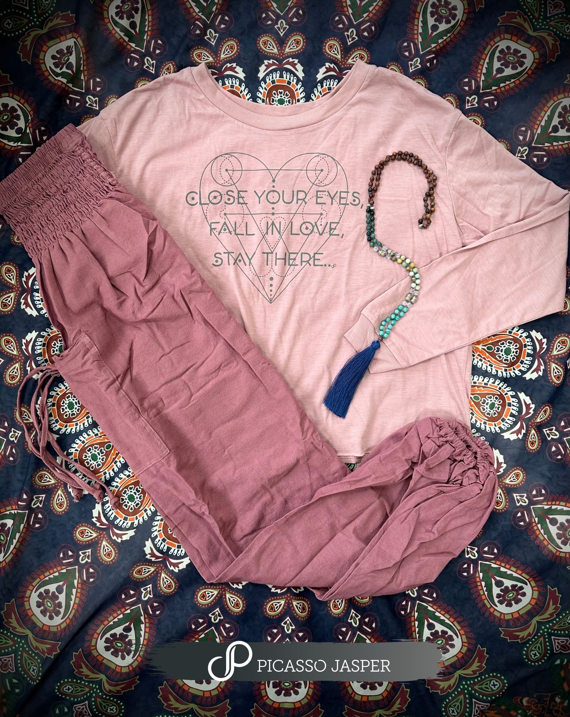 Fall in LOVE, slightly cropped, Long sleeve Tee