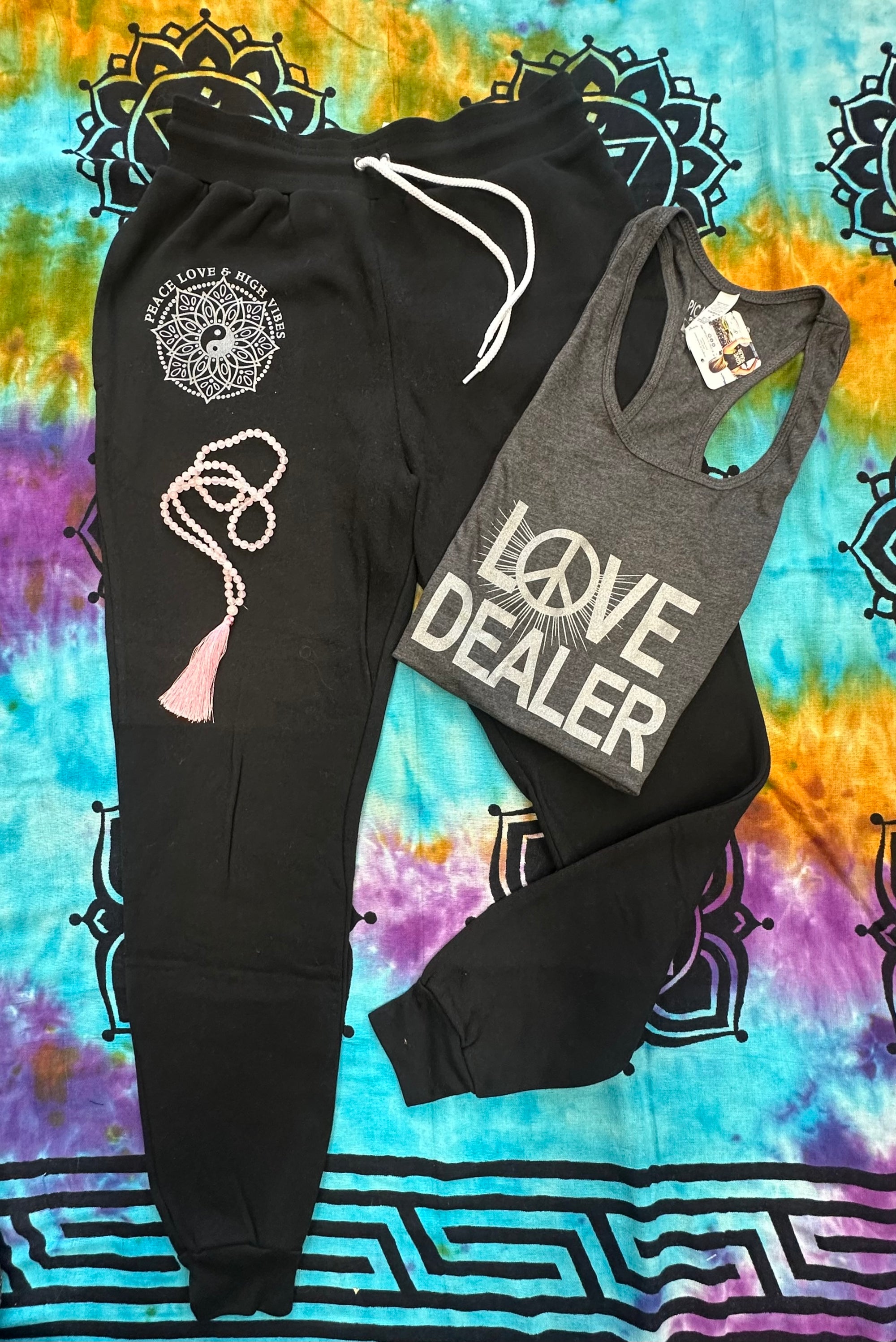 BLACK: Peace, Love - Jogger!