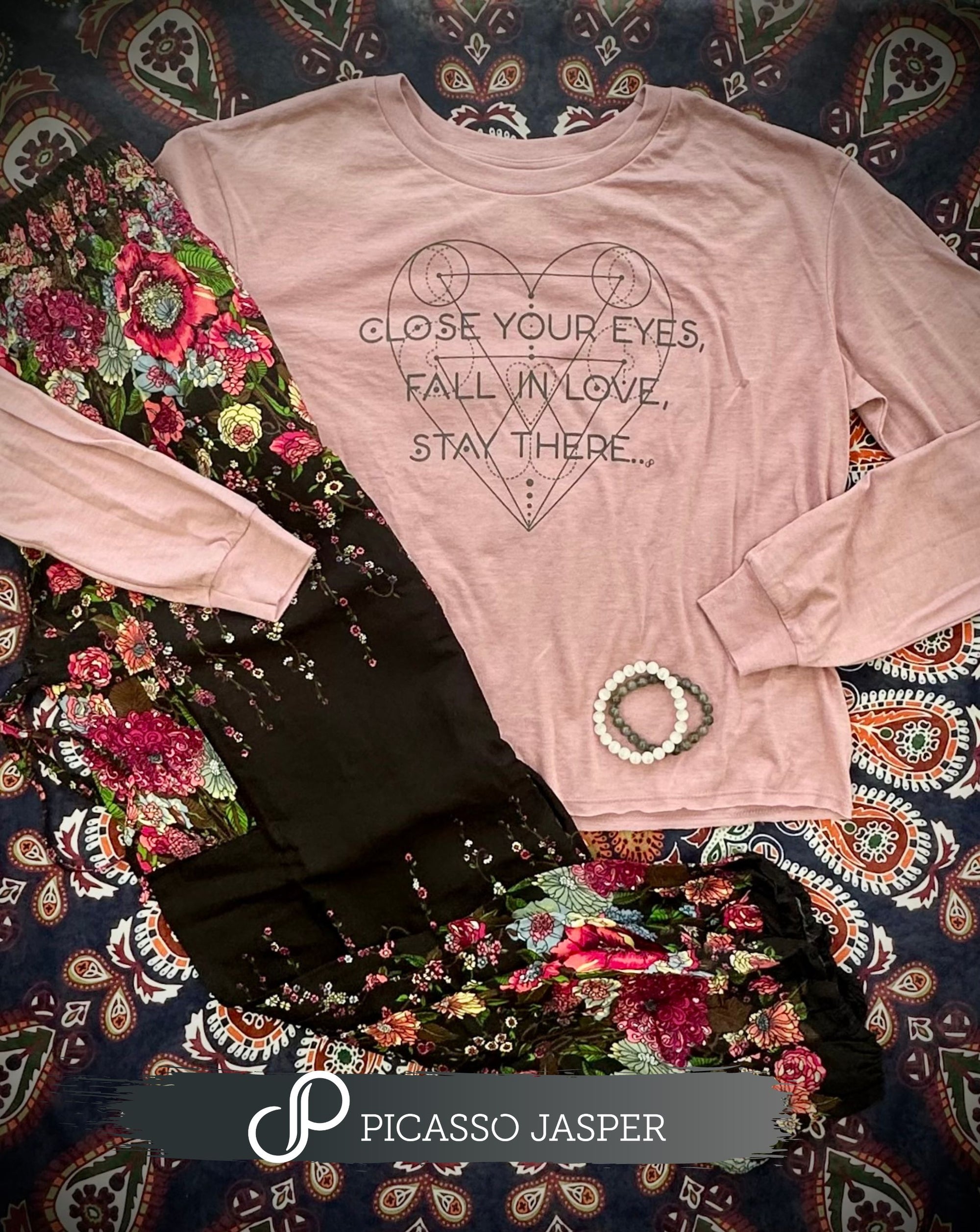 Fall in LOVE, slightly cropped, Long sleeve Tee
